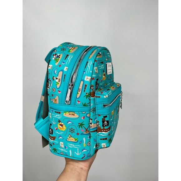 Loungefly Disney Pirate MIckey and Friends Mini Back Pack‎ Exclusive - Picture 2 of 6